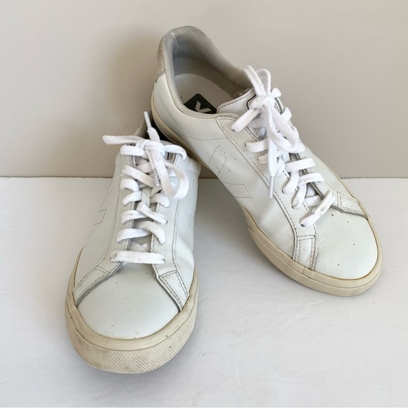 Veja Women's Esplar Low Sneakers - Extra White size 7 - Picture 5 of 13